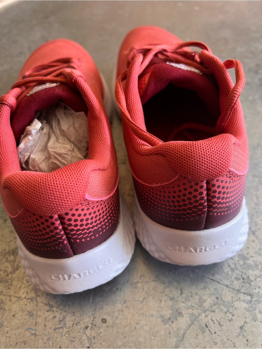 Under Armour Charged Rogue Sneakers Youth 6 Women’s 7.5 Coral Red Athletic Shoes - Picture 5 of 9
